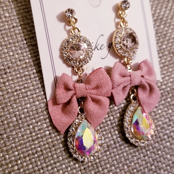 Glamorous Sparkly Long Drop Dangling Earri… - Picture 3 of 6